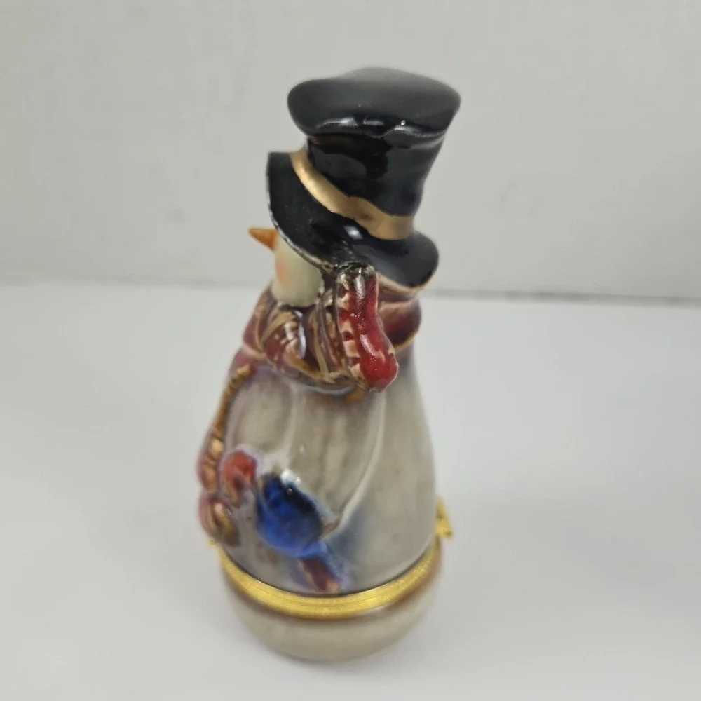 VTG Porcelain Hand Painted Snowman Hinged Trinket Box w Gold Tone Clasp 5